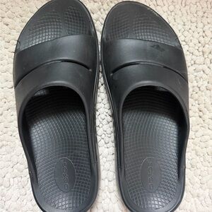 OOFOS Black Recovery Slides EU 44 Men’s 10-11 Comfort Sandals